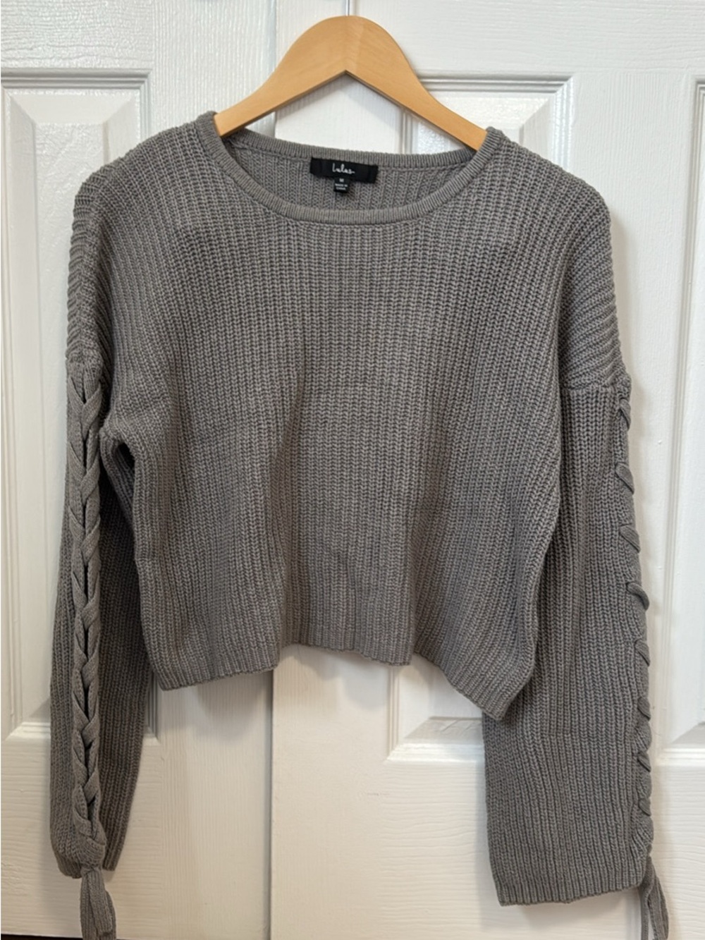 Lulu's Taupe Gray Braided-Sleeve Cropped Crew Sweater